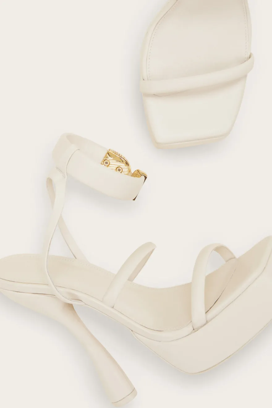 Best Cult Gaia Elodie Platform Off White